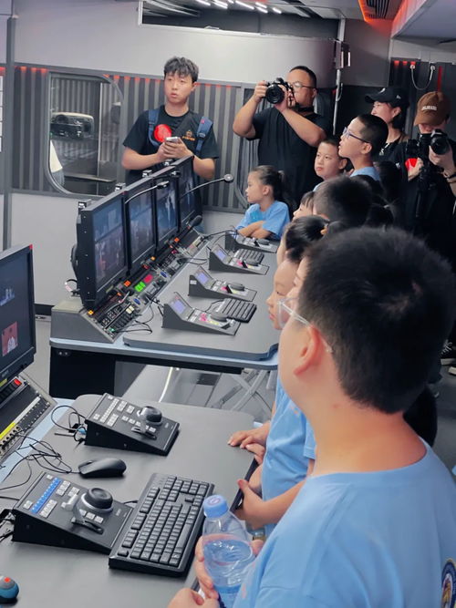 首期出發(fā) 陜西廣播電視臺都市快報小記者訓練營開營，探秘廣播電視節(jié)目制作經(jīng)營